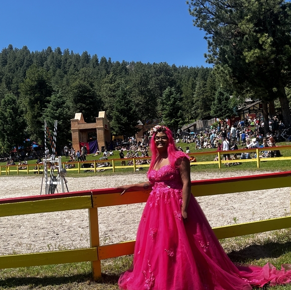 Pink wedding dress - Picture 6 of 6